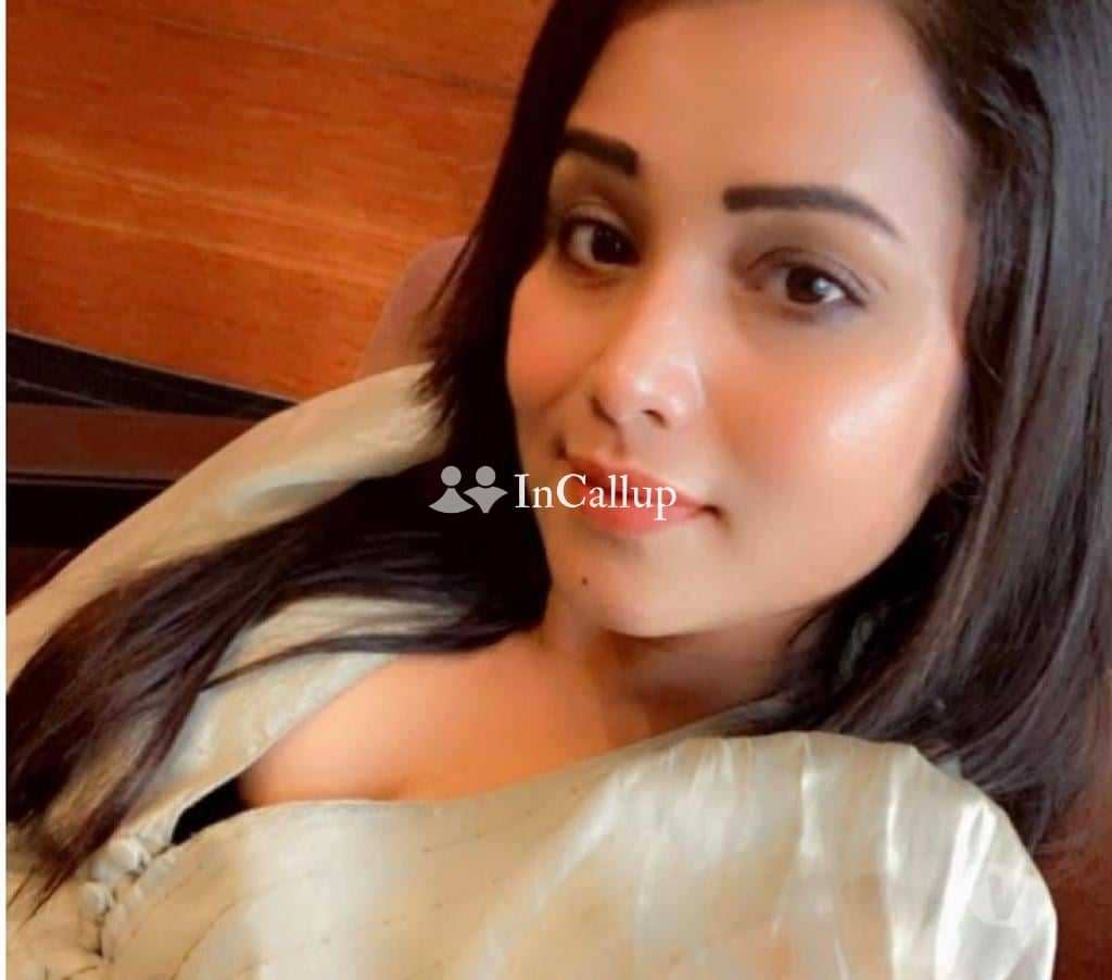Calle Sonam video call service provide 24/7 hours - Call Girls in Bangalore