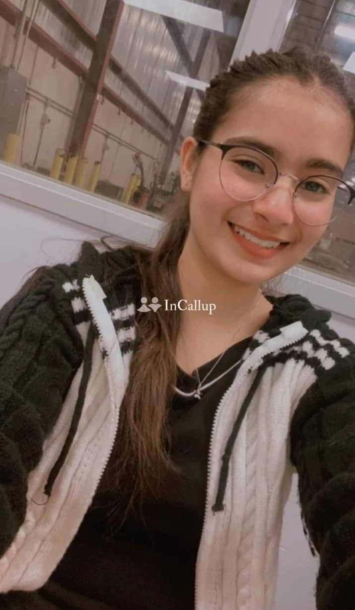 indulge in an unforgettable experience with 19 year old bangalore hand payme for thrilling companionship and passion - Call Girls in Bangalore