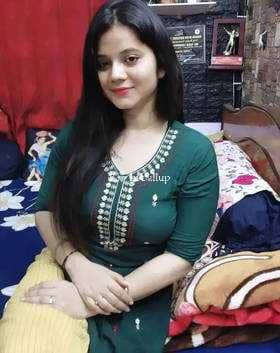 looking for pleasure meet rupa a nineteen year old call girls known for being sensual - Call Girls in Bapatla