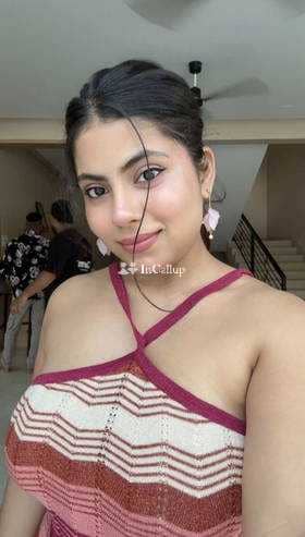 stylish black hair and brown eyes known for being classy available now trusted reliable service - Call Girls in Barasat