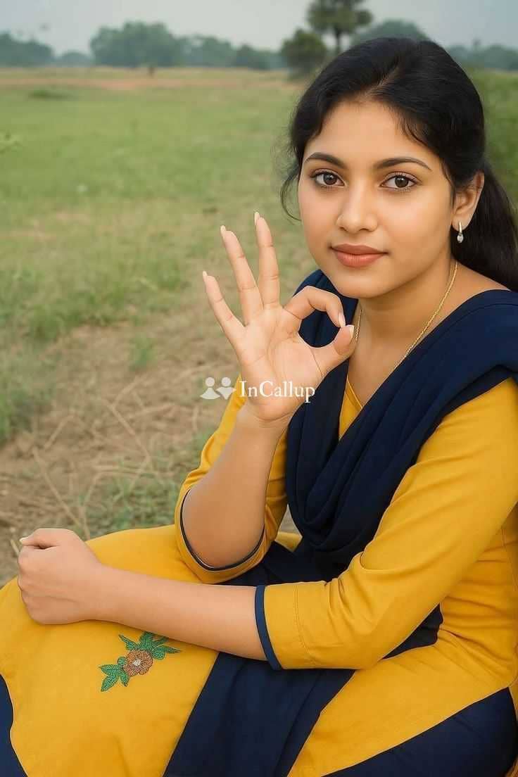luxury blonde hair and black eyes petite teklal singh twenty two year old call girls intimate - Call Girls in Bardhaman