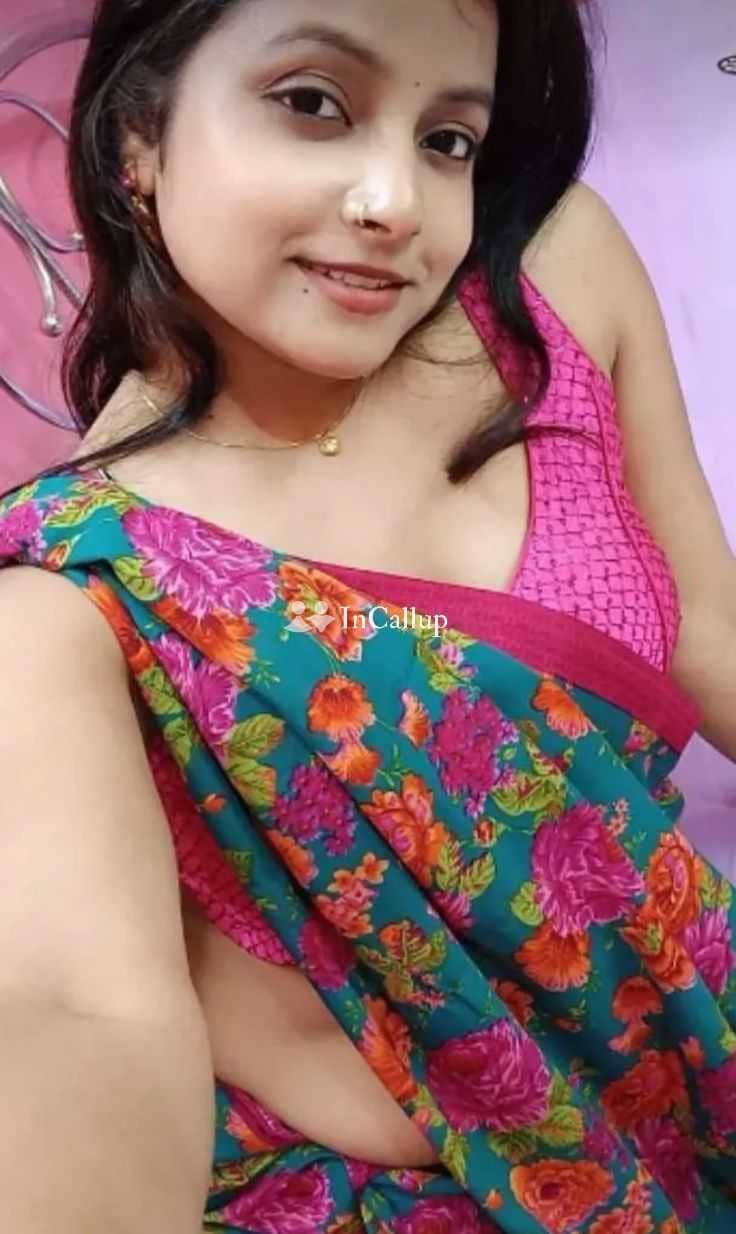 based in bardhaman available for both incall and outcall sweet colored eyes and green hair - Call Girls in Bardhaman