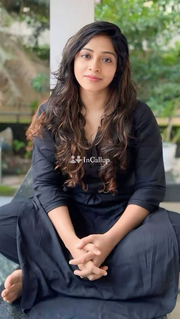 exclusive available for private dates beautiful babe in bardhaman cute black eyes and brown hair - Call Girls in Bardhaman