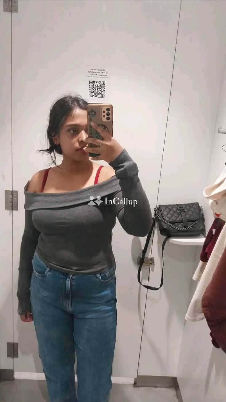 available for private dates known for being elegant naughty fit body with black hair - Call Girls in Bardhaman