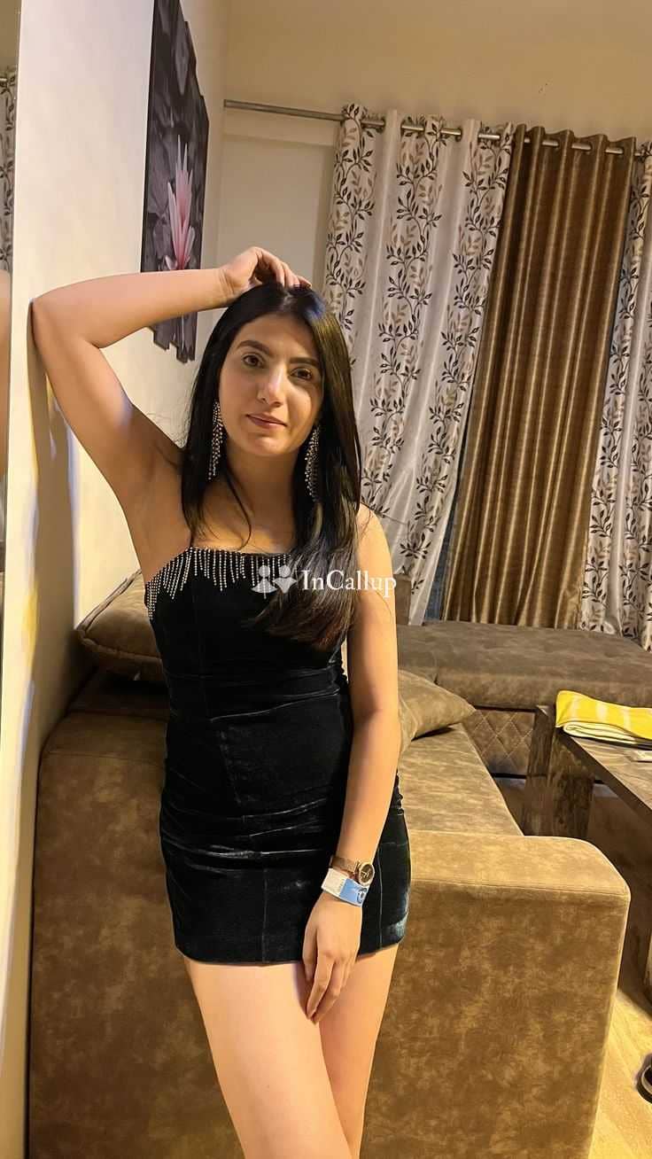 friendly oral anal videocall doggy style 69 position blowjob handjob woman on top services - Call Girls in Bareilly