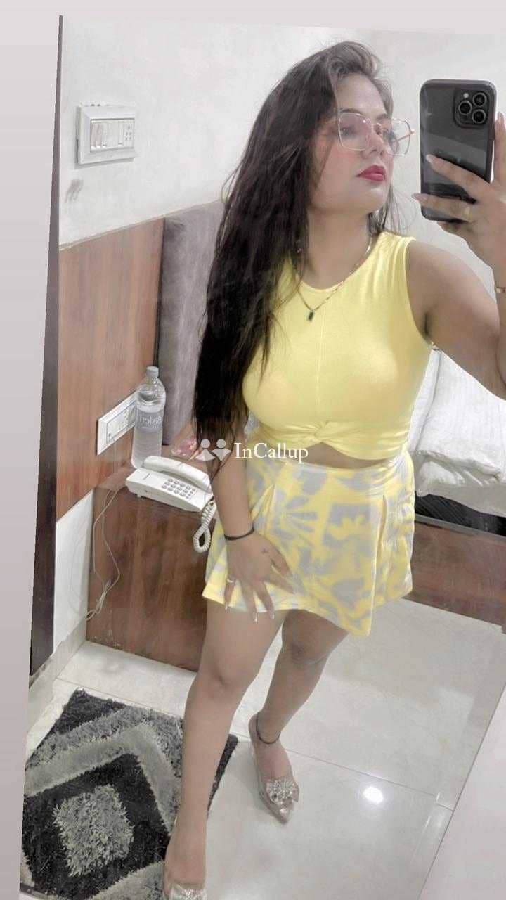explore your deepest desires with komal patel the seductive companion from bareilly ready to indulge you - Call Girls in Bareilly