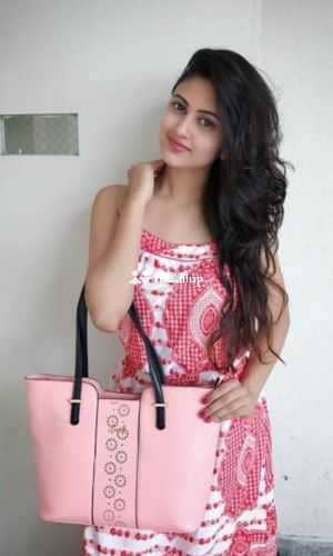 sensual curves and black hair classy coll me to take caru eighteen year old call girls woman - Call Girls in Bareilly
