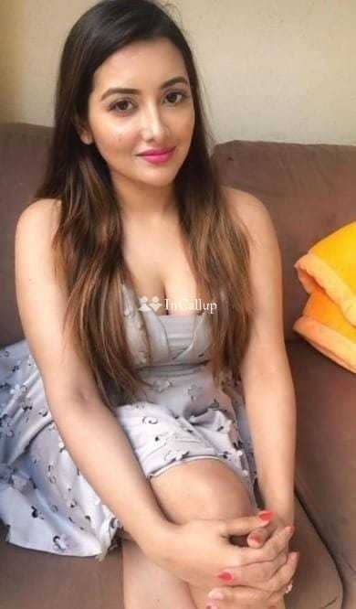 available for short notice available smooth colored eyes and black hair escort service in bareilly - Call Girls in Bareilly
