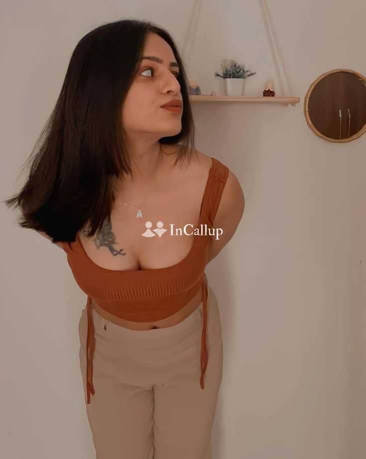 horny sparkling black eyes and black hair known for being enchanting from bareilly escort service in bareilly - Call Girls in Bareilly