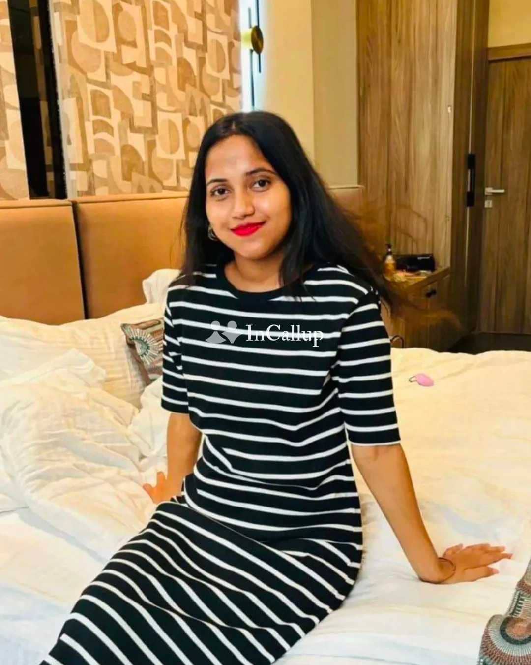 Low price indipendent service available home and hotel service x available servi gshs just gsjss hsy - Call Girls in Barrackpore