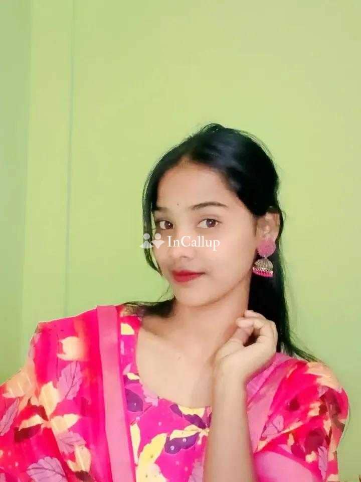 bold blonde hair and black eyes seductive only cash payment in twenty two year old call girls available - Call Girls in Barrackpore