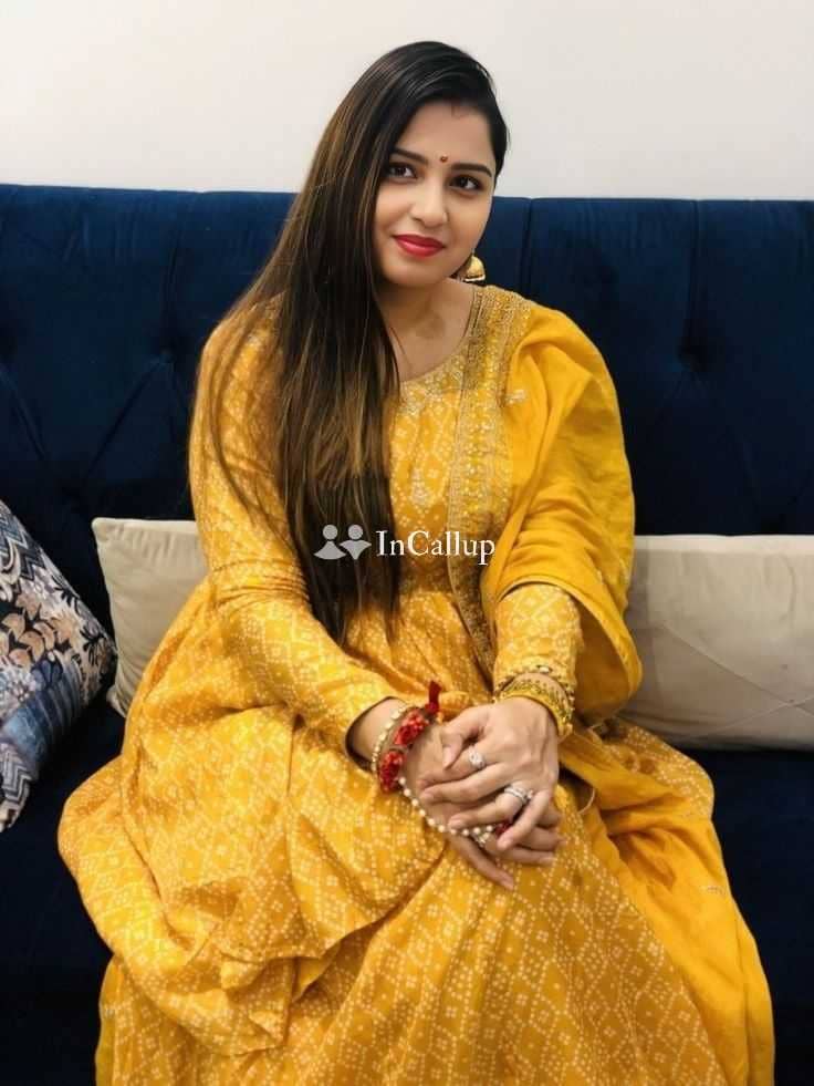 available for home visits stunning red hair and blue body mature neha patel twenty two year old call girls - Call Girls in Barrackpore