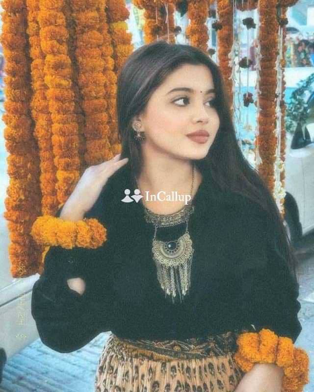 seductive call girls available twenty two year old call girls available attractive black body and black eyes - Call Girls in Bastar