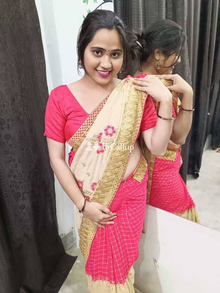currently in basti professional riya patel twenty two year old call girls escort available for home visits - Call Girls in Basti