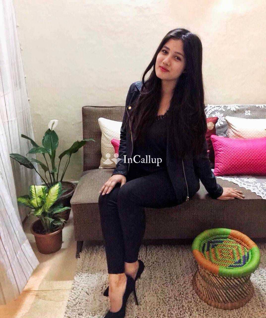 stylish blonde hair and hazel eyes elite no online booking on twenty years old call girls - Call Girls in Basti