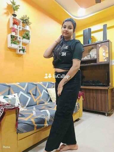 vibrant black hair and brown eyes known for being charming available now trusted reliable service - Call Girls in Bathinda