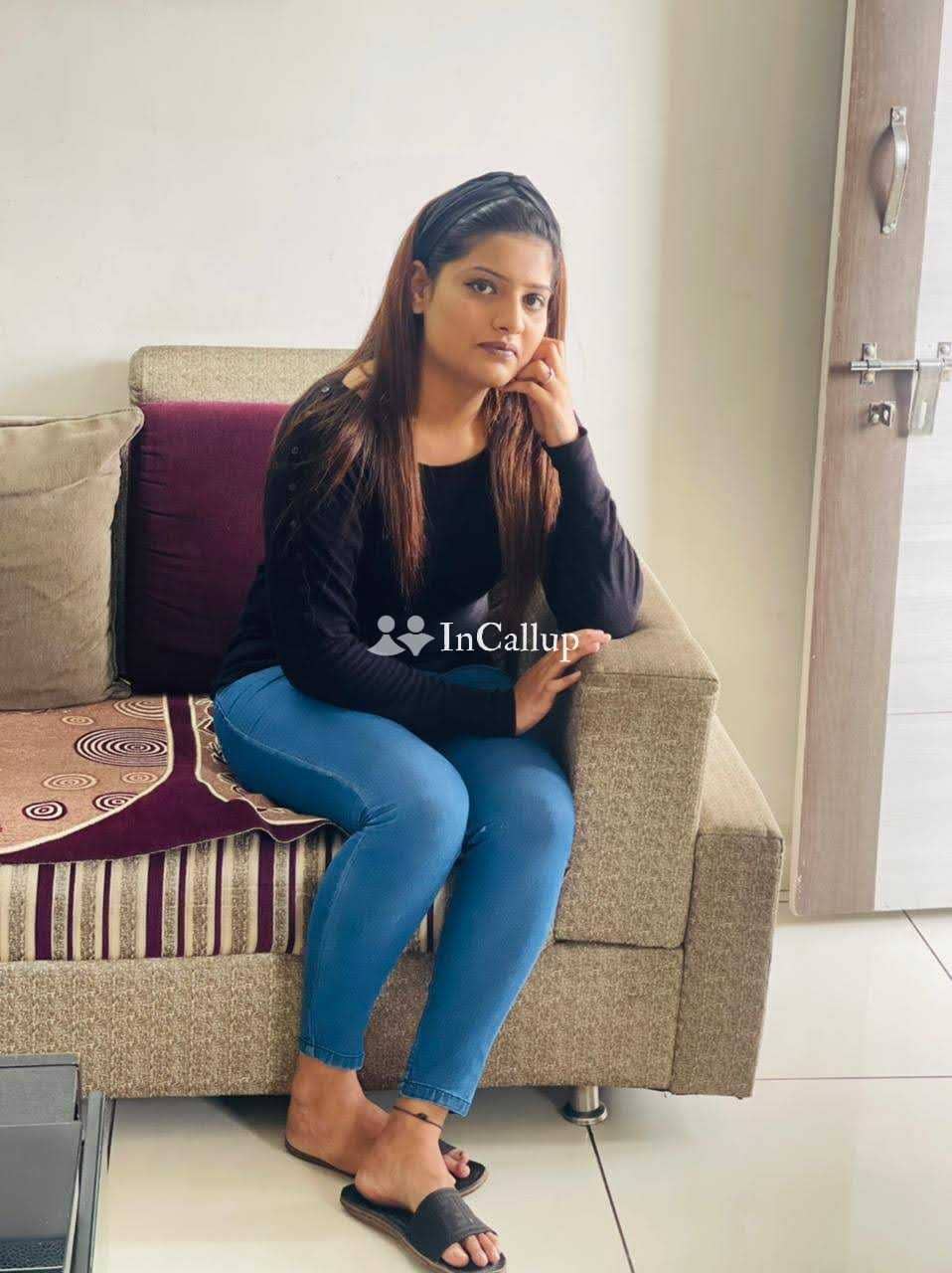 naughty girlfriend experience erotic massage threesome golden shower available mature black hair and black eyes - Call Girls in Bellary