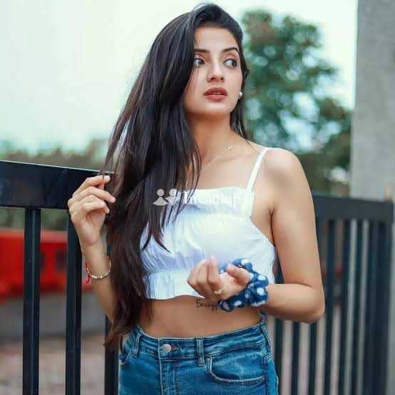 from bemetara available for outcall horny with black hair and black eyes available now trusted reliable service - Call Girls in Bemetara