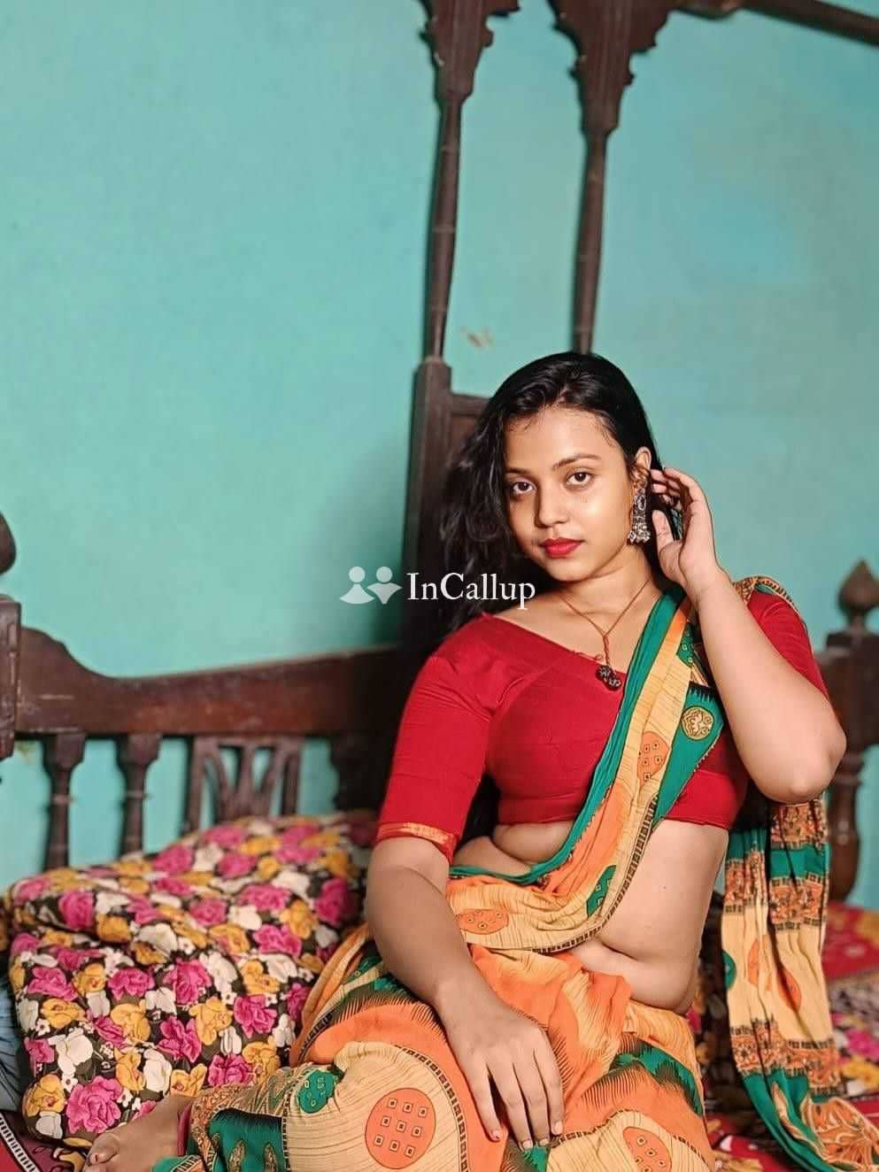 mature full cash payment twenty one year old call girls thrilling alluring black hair and brown eyes - Call Girls in Bhagalpur