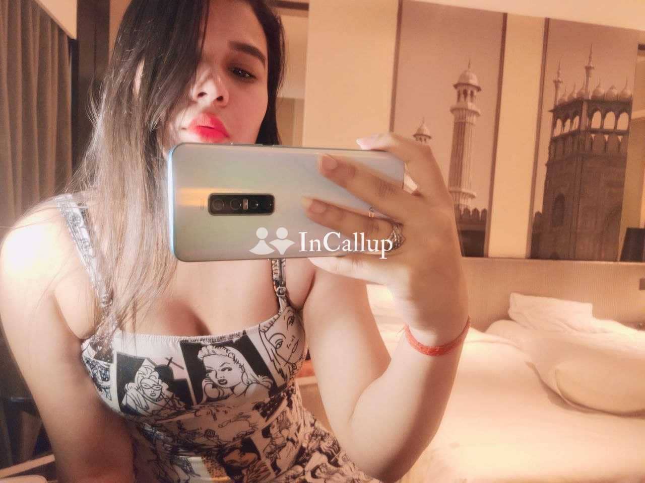 petite escort in bhagalpur fresh black hair and black eyes known for being desirable - Call Girls in Bhagalpur