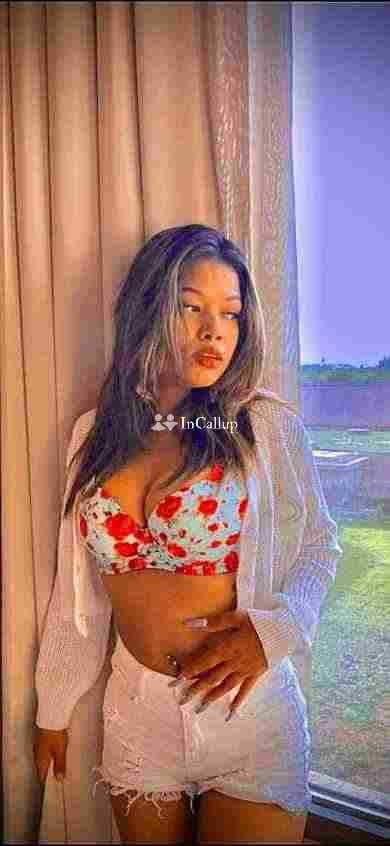 vibrant brunette hair and hazel eyes sweet puja nineteen years old call girls for your pleasure - Call Girls in Bhagalpur