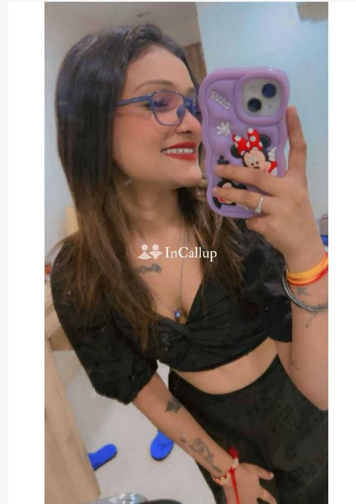 curvy girl in bharatpur with busty body and blonde eyes available for long bookings known for being alluring - Call Girls in Bharatpur