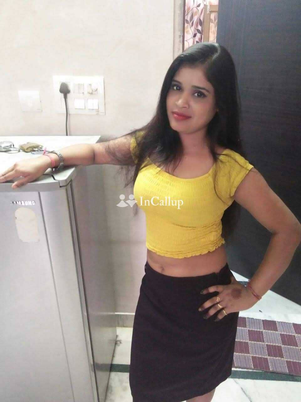 PRIVATE DECENT COLLAGE GIRL HOUSE WIFE available in all Bharuch - Call Girls in Bharuch