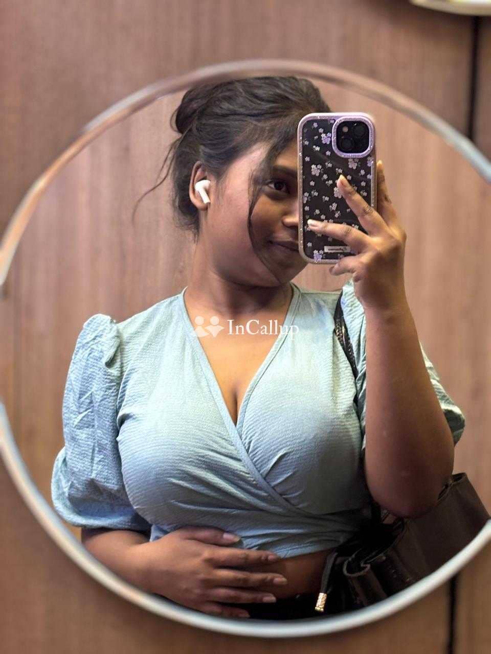 find riya reddy a twenty one year old call girls known for being friendly available now trusted reliable service - Call Girls in Bhilai