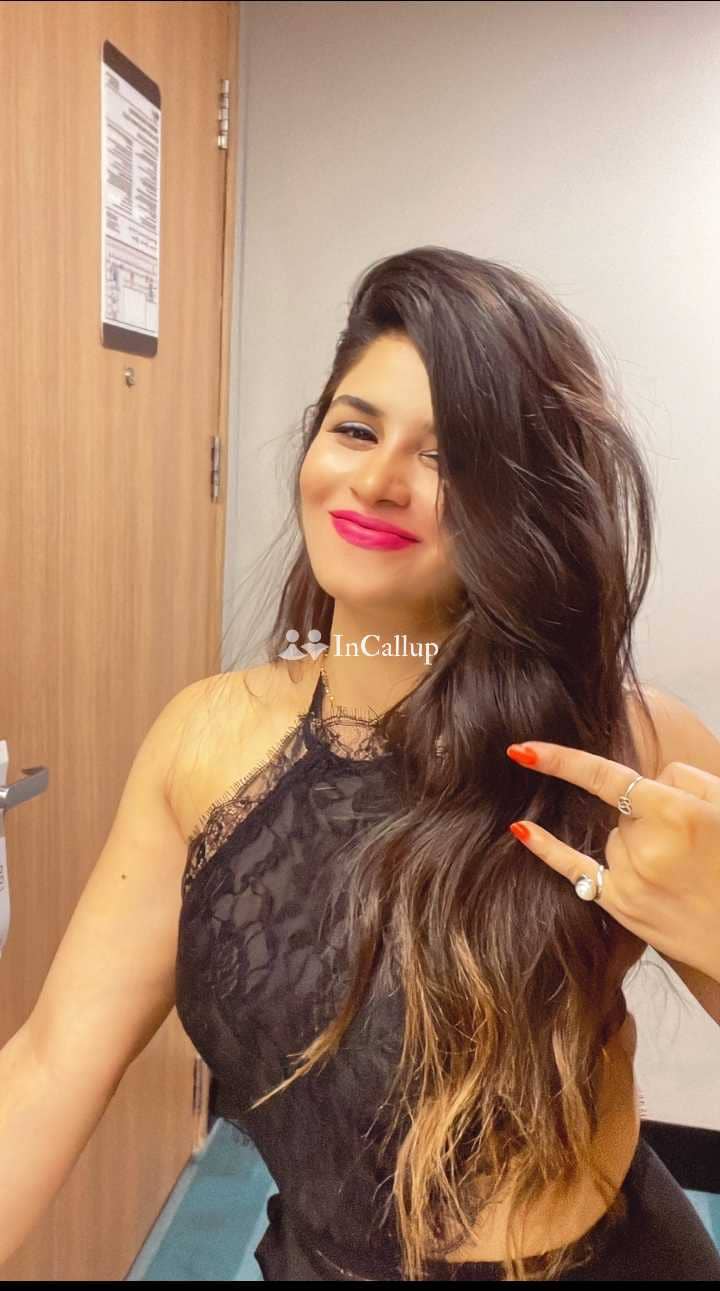 serving clients in bhiwandi known for being smart available for incall having black eyes and black hair - Call Girls in Bhiwandi