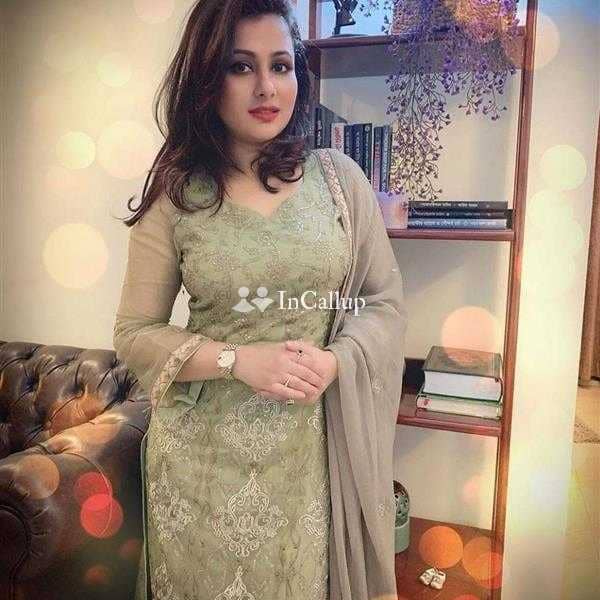 petite escort in bhiwandi available for hotel visits known for being amorous escort - Call Girls in Bhiwandi