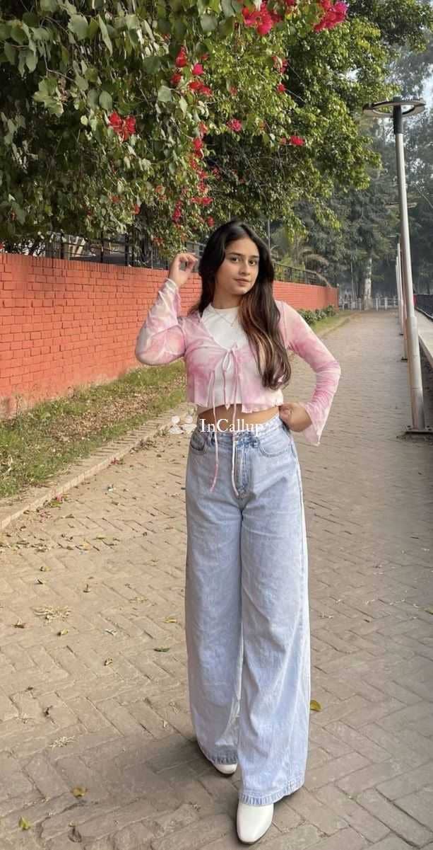 available for both incall and outcall curvy girl in bhiwani vibrant black hair and brown eyes - Call Girls in Bhiwani