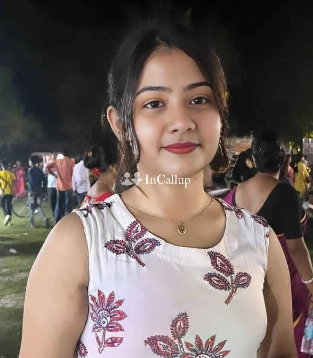 Kuch Takleef Aisi Hoti Hai, Jis Mein Aankh Nahi Dil Ro Padta HaiKuch Takleef Aisi Hoti Hai, Jis Mein Aankh Nahi Dil Ro Padta Hai - Call Girls in Bhiwani