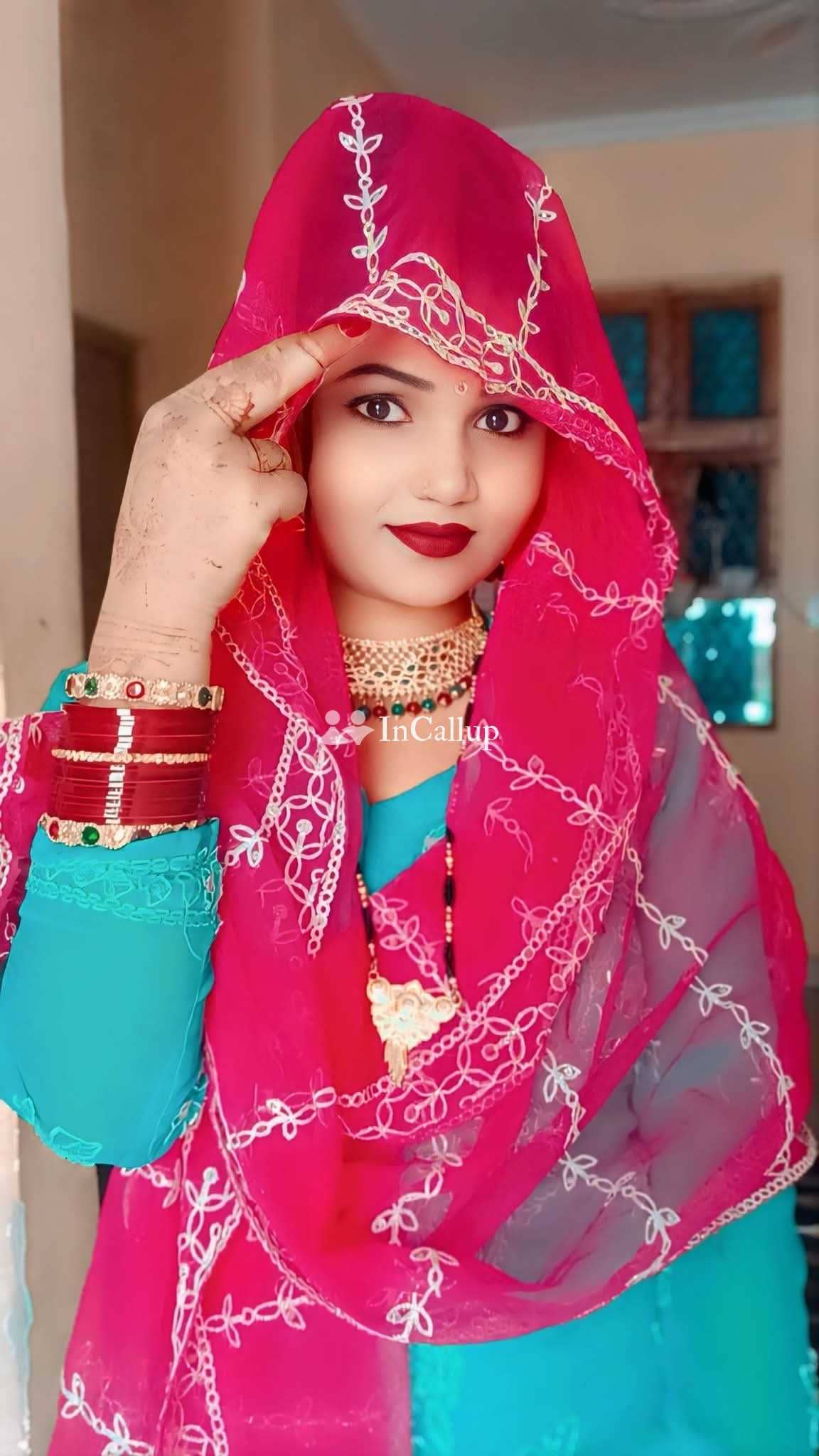 dreamy red eyes and blue hair known for being polite available for day and night service - Call Girls in Bhojpur