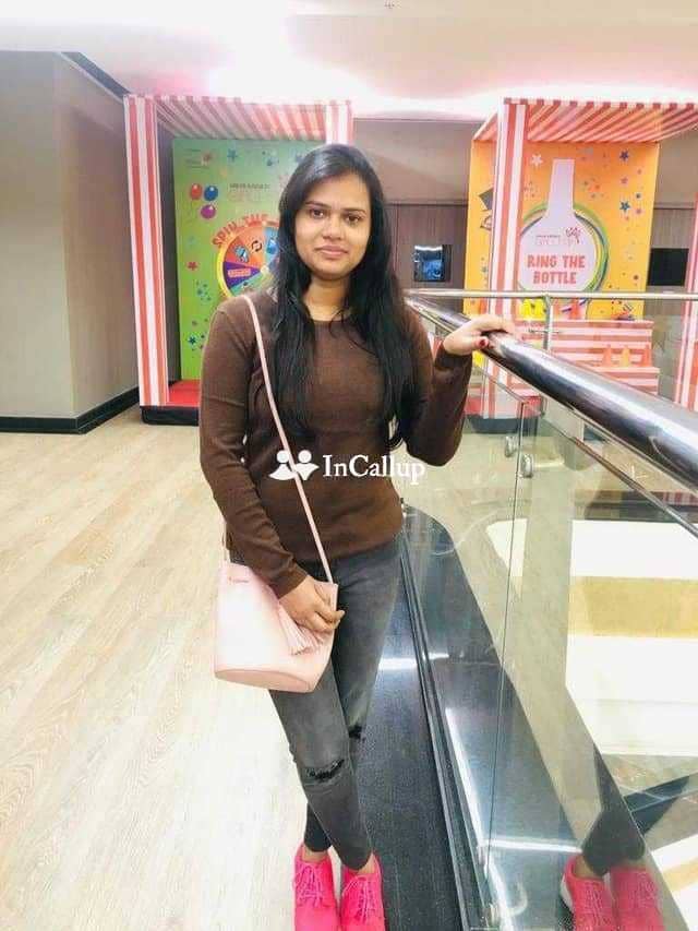 alluring black hair and brown eyes i am muskan offering nineteen year old call girls experience - Call Girls in Bhojpur
