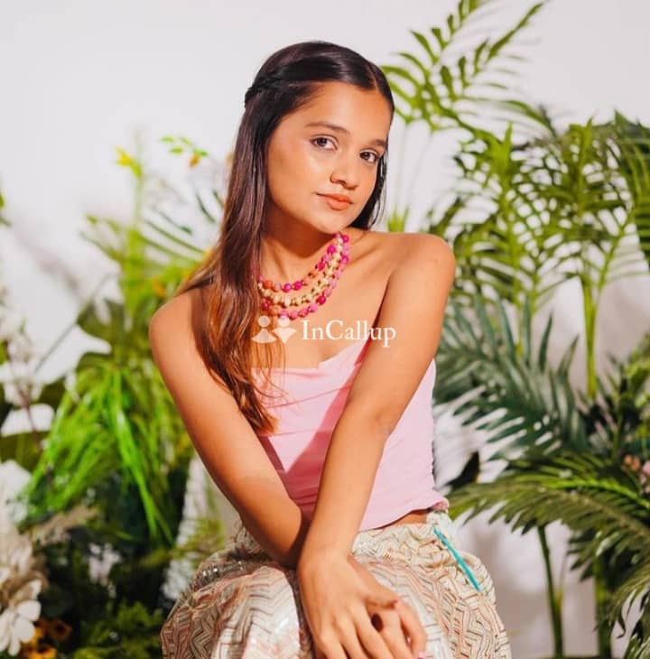 available for discreet meetings model look with black eyes and black hair known for being smart - Call Girls in Bhopal