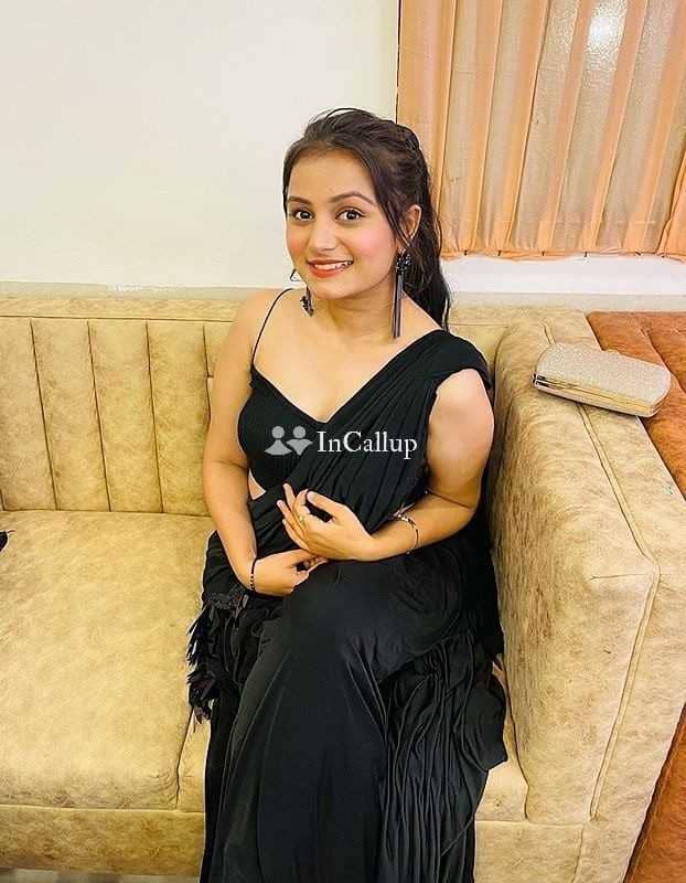 Kuch Takleef Aisi Hoti Hai, Jis Mein Aankh Nahi Dil Ro Padta Haii - Call Girls in Bhopal