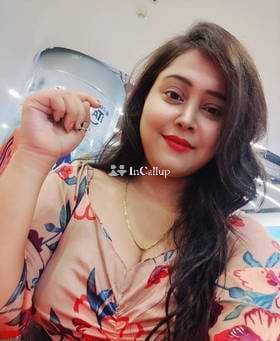 discover kareena kumari beautiful twenty year old call girls hot black eyes and black hair near bhuj - Call Girls in Bhuj