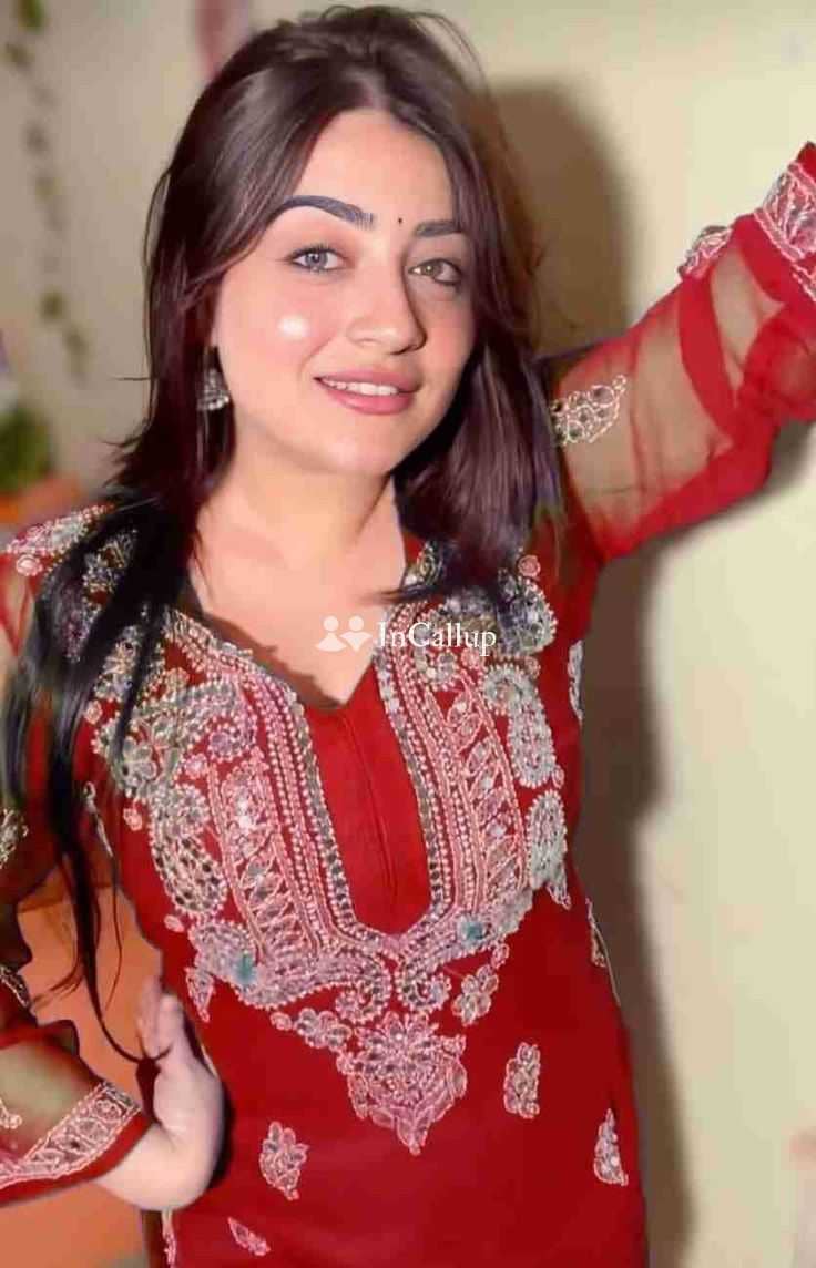 with slim body and black hair available for weekend fun elite doggy style blowjob handjob girl - Call Girls in Bhuj