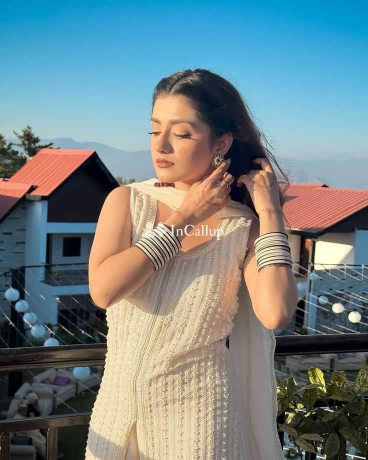 companionship in bhuj available now trusted reliable service - Call Girls in Bhuj