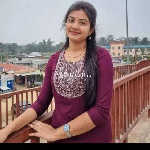 desirable known for being confident beautiful model in bijapur with curvy figure and black eyes - Call Girls in Bijapur