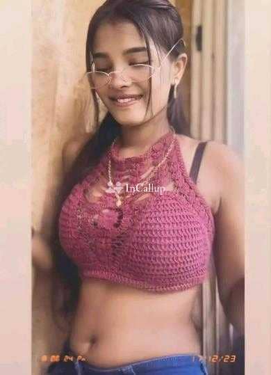 brunette tall with brown body type stunning puja nineteen years old call girls playmate known for being playful - Call Girls in Bilaspur