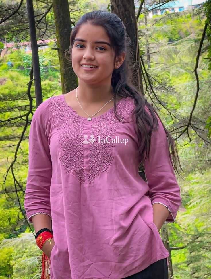 curvy 22yearold with black hair and brown eyes offering thrilling experiences in bilaspur  cash only - Call Girls in Bilaspur