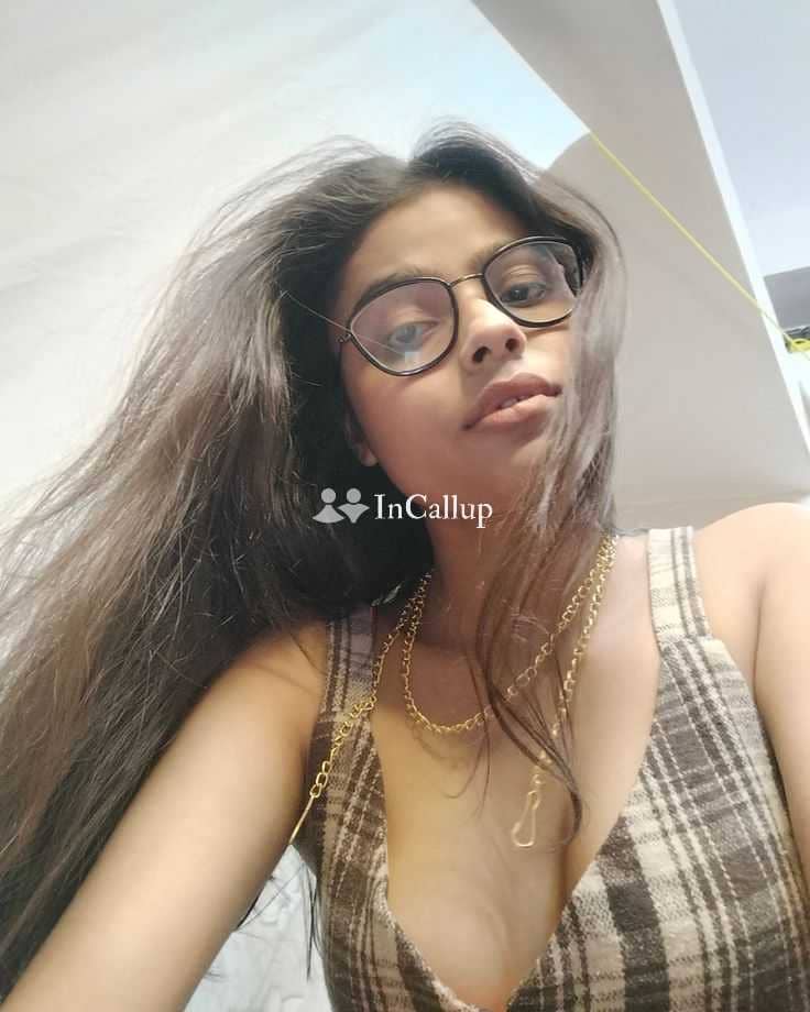 looking for pleasure meet only cash payment a twenty one year old call girls available for advance booking - Call Girls in Bokaro