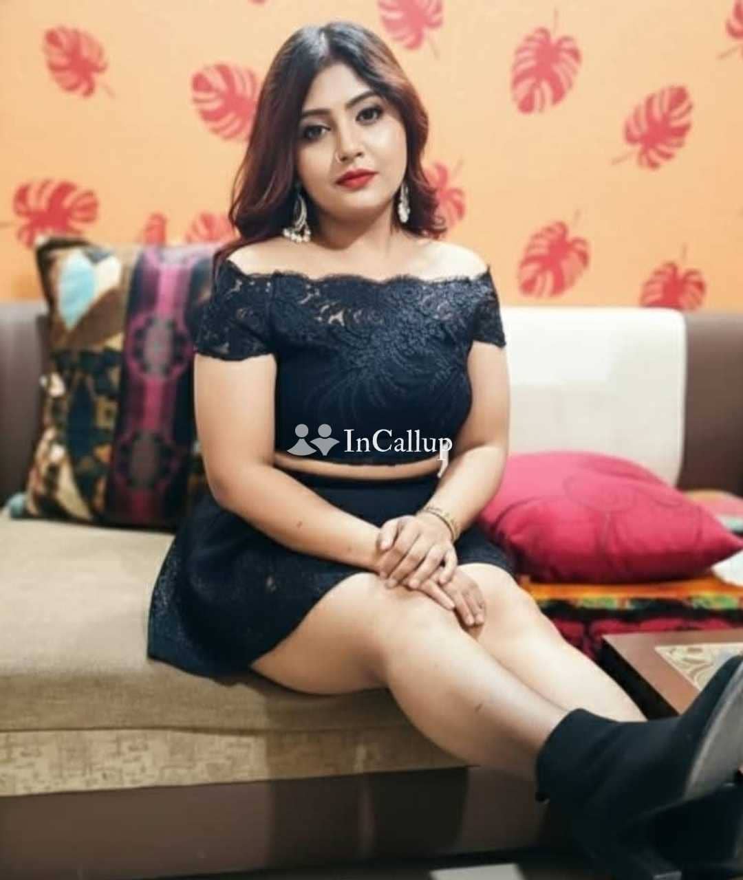 available for discreet meetings gorgeous smile and black hair staying in bongaon known for being charismatic - Call Girls in Bongaon