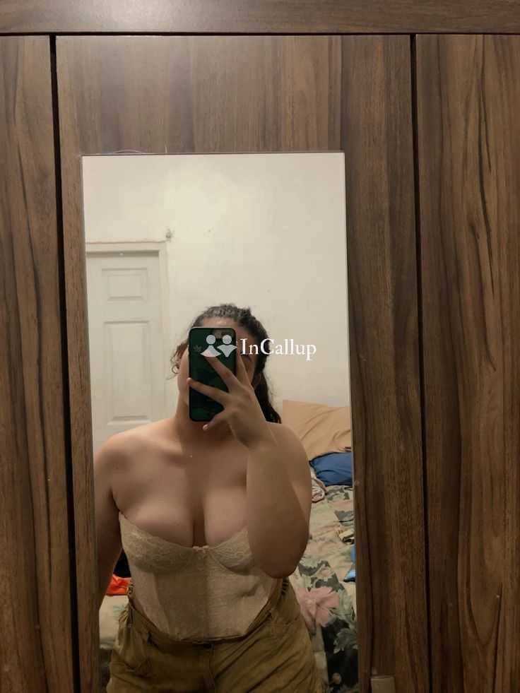 Delhi Escorts 7703891840 Premium Call Girls Near Holiday Inn Hotel Delhi Int’L Airport - Call Girls in Central Delhi