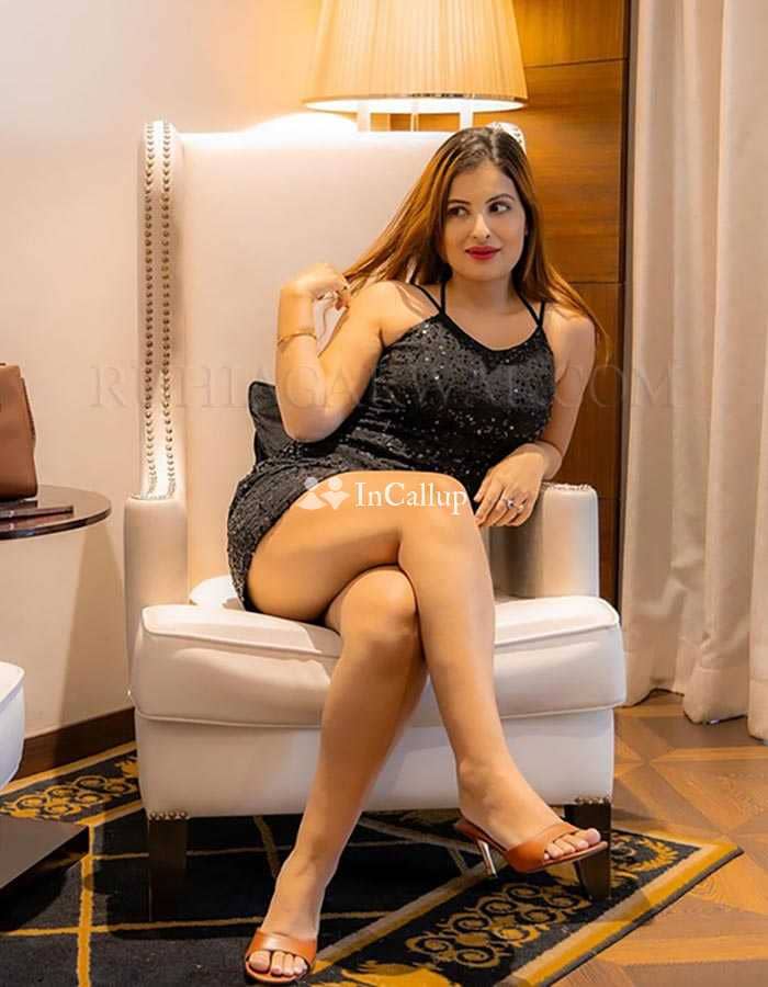 desirable meet puzza a twenty one year old call girls available now trusted reliable service - Call Girls in Central Delhi