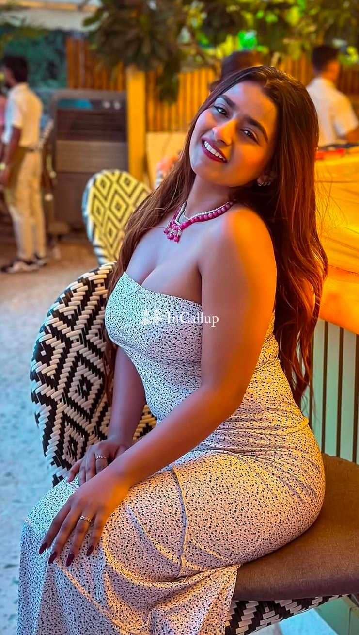 wild available nearby central delhi sensual curves and black hair known for being ravishing - Call Girls in Central Delhi