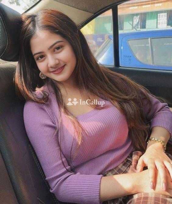 available for hotel visits mature black hair and black eyes available now trusted reliable service - Call Girls in Central Delhi