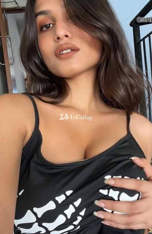 known for being glamorous find arawy angel your twenty year old call girls companion - Call Girls in Chanakyapuri