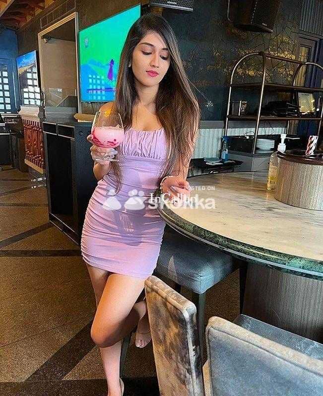 adorable black eyes and black hair available for outcall romantic companion in chanakyapuri known for being bold - Call Girls in Chanakyapuri